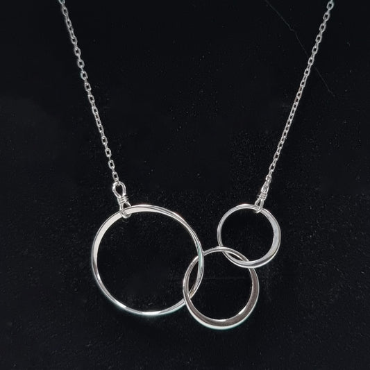 Trinity Bond Necklace in 925 Sterling Silver